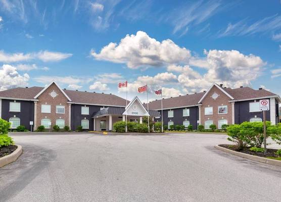 Quality Inn & Suites Oakville-Mississauga 1