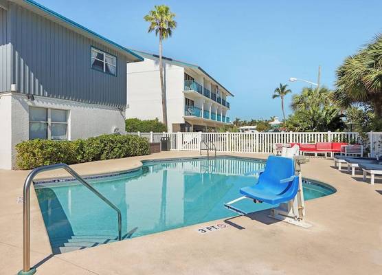 Royal Inn Beach Hutchinson Island 1