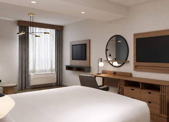 La Quinta Inn and Suites by Wyndham Central McKinney 1
