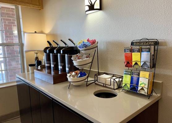 Country Inn & Suites by Radisson Kenosha - Pleasant Prairie 1
