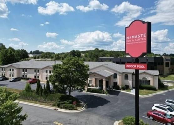 Namaste Inn & Suites Dawsonville 1