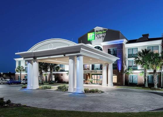 Holiday Inn Express & Suites FLORENCE I-95 & I-20 CIVIC CTR by IHG 1