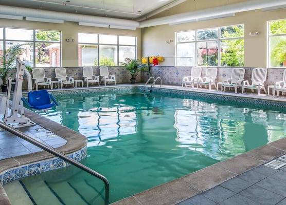 Quality Inn & Suites Ann Arbor Hwy 23 1