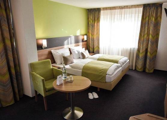 Martins Klause Airport Messe Hotel - Air Conditioning - Self Check-In available 1