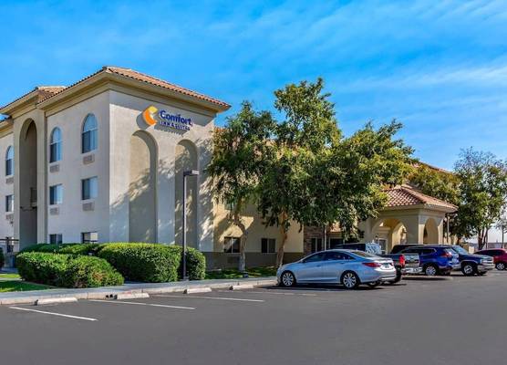 Comfort Inn & Suites Phoenix North - Deer Valley 1