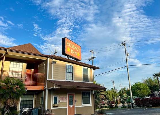 Regency Inn - Fort Sam Houston 1