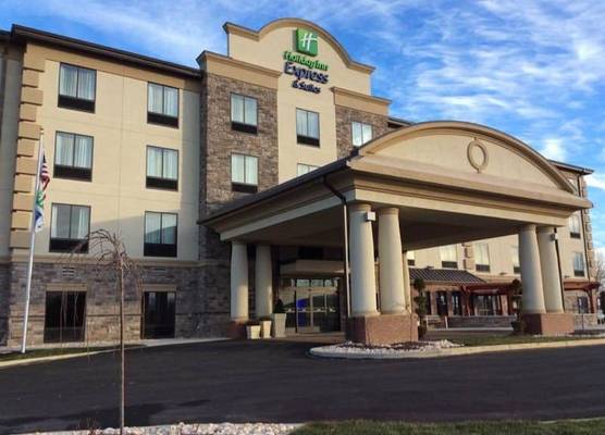 Holiday Inn Express & Suites BUTLER by IHG 1