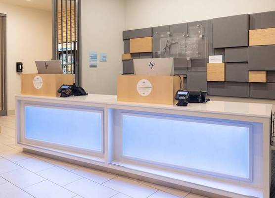 Holiday Inn Express & Suites FIRESTONE - LONGMONT by IHG 1