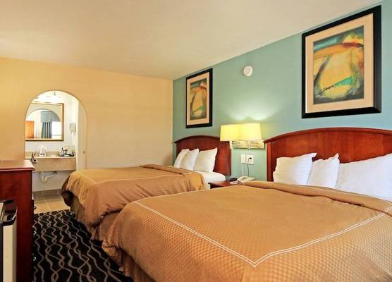 Econo Lodge Austin South 1