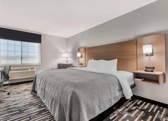 Quality Inn Chesterton near Indiana Dunes National Park I-94 1