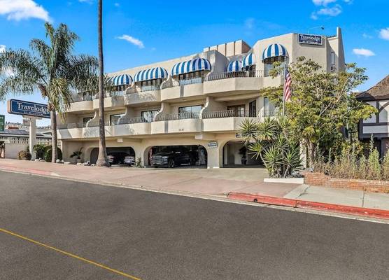 Travelodge by Wyndham San Clemente Beach 1