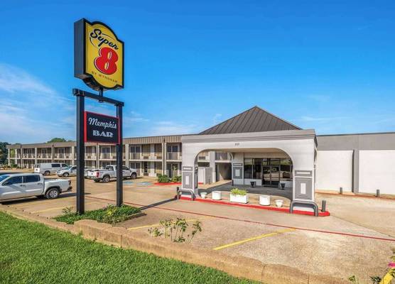 Super 8 by Wyndham Longview/North 1
