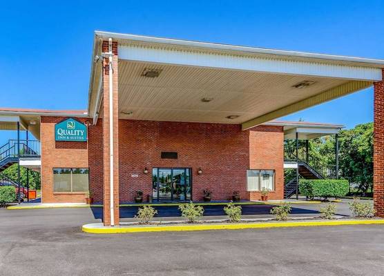 Quality Inn & Suites Creedmoor - Butner 1