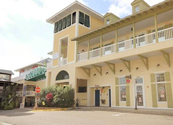 John's Pass Hotel - Fully Remote Check In 1