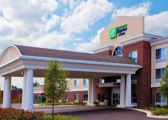 Holiday Inn Express & Suites LAKE ZURICH-BARRINGTON by IHG 1
