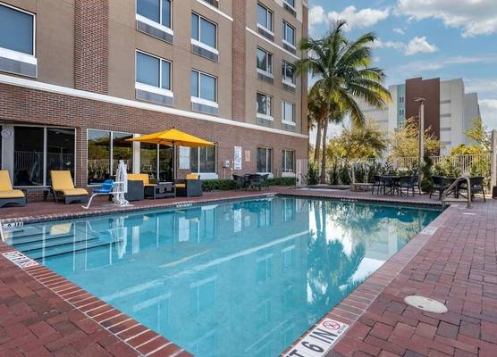 Cambria Hotel Ft Lauderdale, Airport South & Cruise Port 1