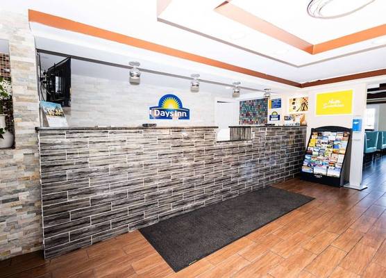Days Inn by Wyndham Sharonville 1