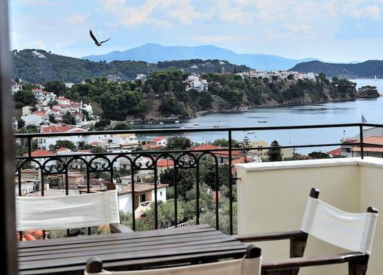 Eye Q Resort Seaview 1