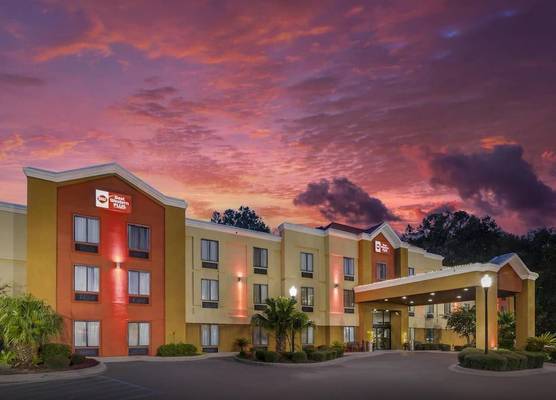 Best Western Plus Richmond Hill Inn 1