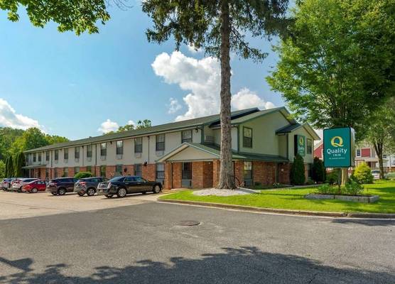 Quality Inn Lee - Lenox South 1