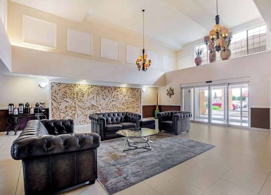 La Quinta by Wyndham Fowler 1