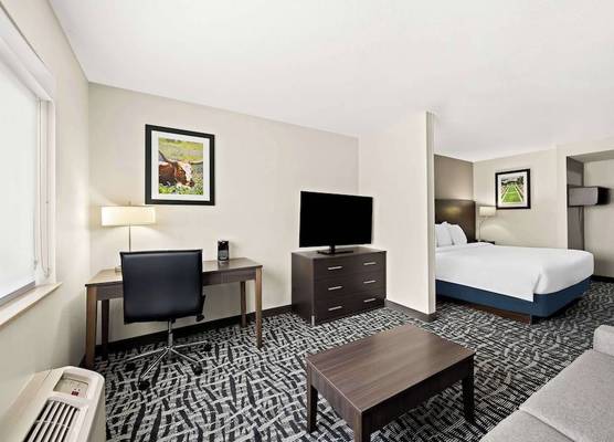 Best Western Bryan College Station 1