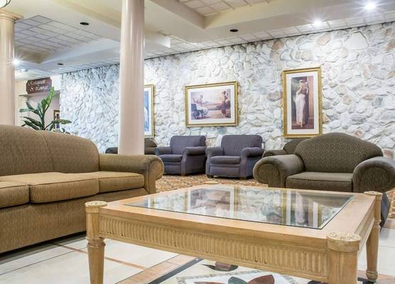 Quality Inn & Suites Palm Island Indoor Waterpark 1