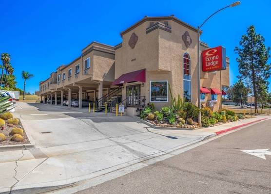 Econo Lodge Inn & Suites Fallbrook Downtown 1