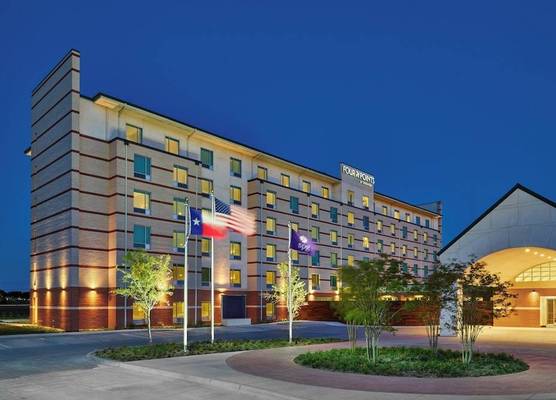 Four Points by Sheraton Dallas Fort Worth Airport North 1