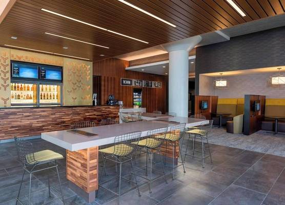Courtyard by Marriott Waterloo Cedar Falls 1