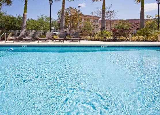 Holiday Inn Express WEST PALM BEACH METROCENTRE by IHG 1