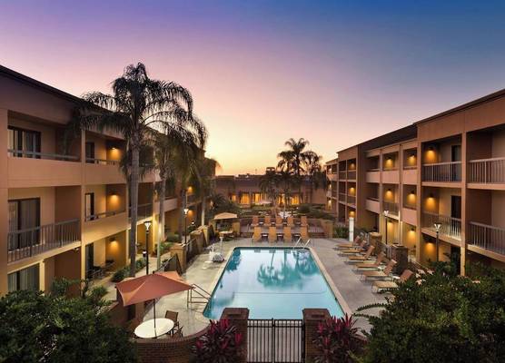 Courtyard by Marriott Fort Myers Cape Coral 1