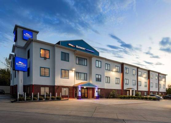 Baymont by Wyndham Houston Brookhollow 1