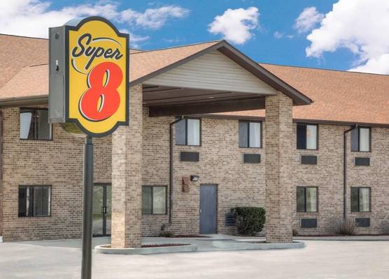 Super 8 by Wyndham Gas City Marion Area 1