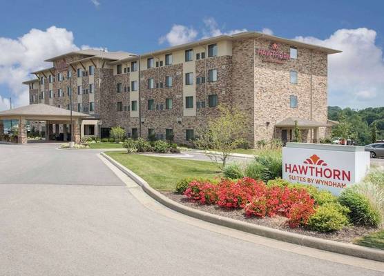 Hawthorn Suites by Wyndham Bridgeport 1