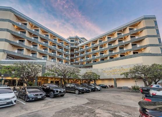 City Beach Resort 1