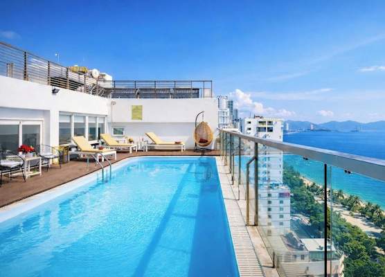 Paris Luxury Hotel & Apartment Nha Trang 1