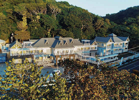 Manta Lodge and Dive Centre 1