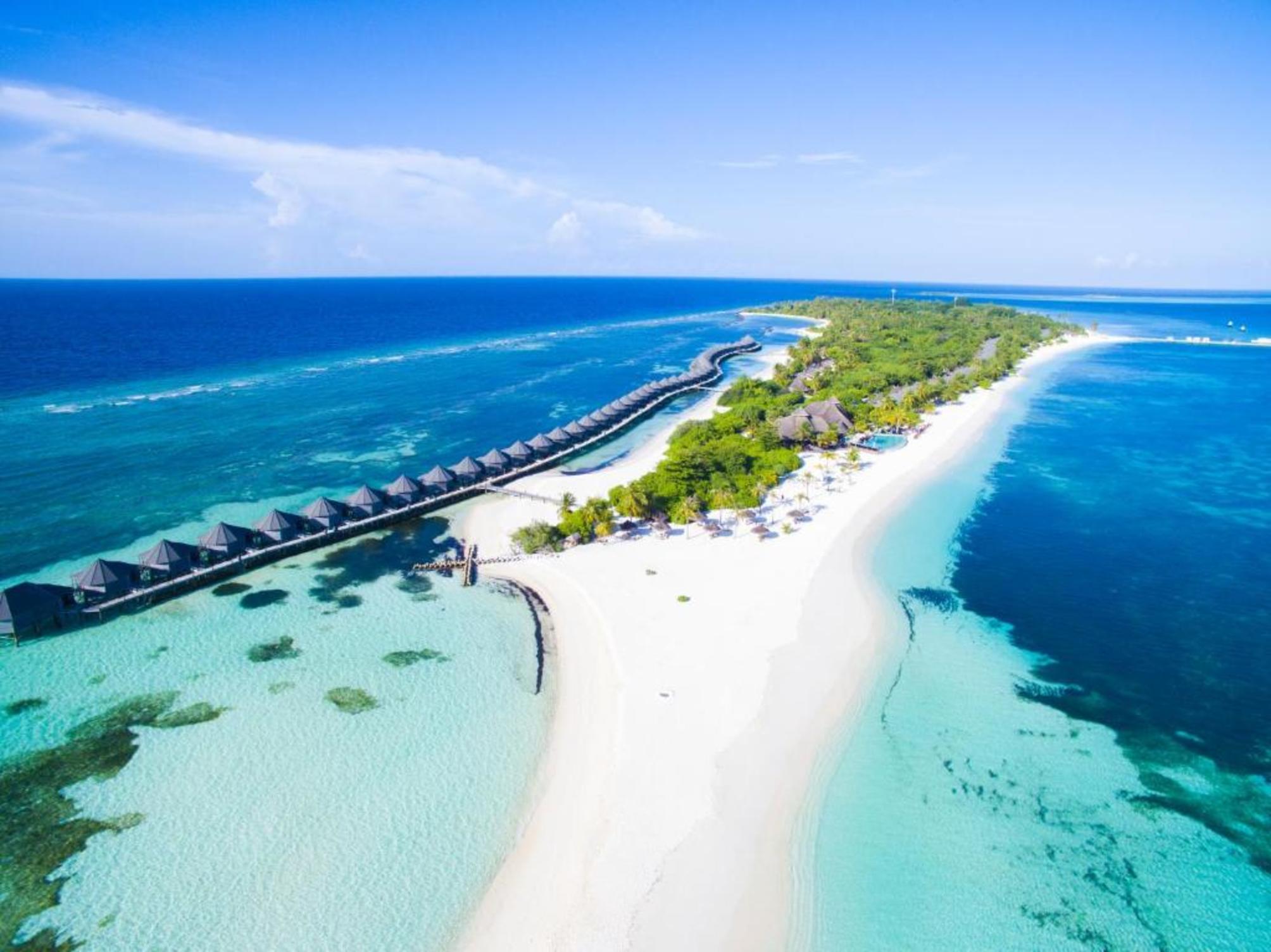 Kuredu Island Resort & Spa 1
