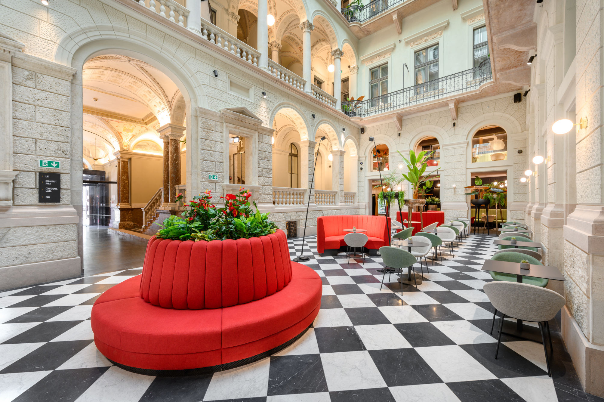 Hotel Oktogon Haggenmacher by Continental Group 1