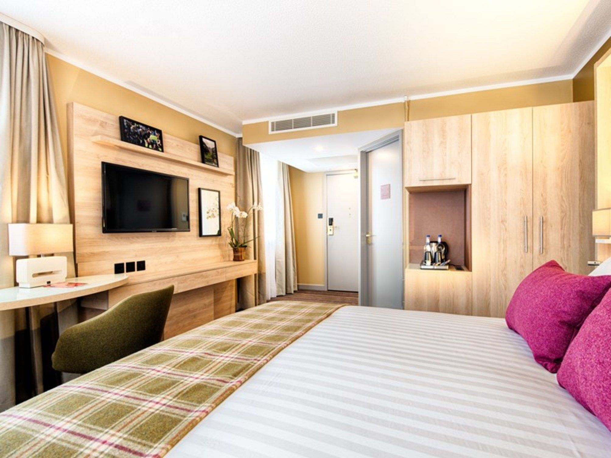 Leonardo Hotel Edinburgh Haymarket 2