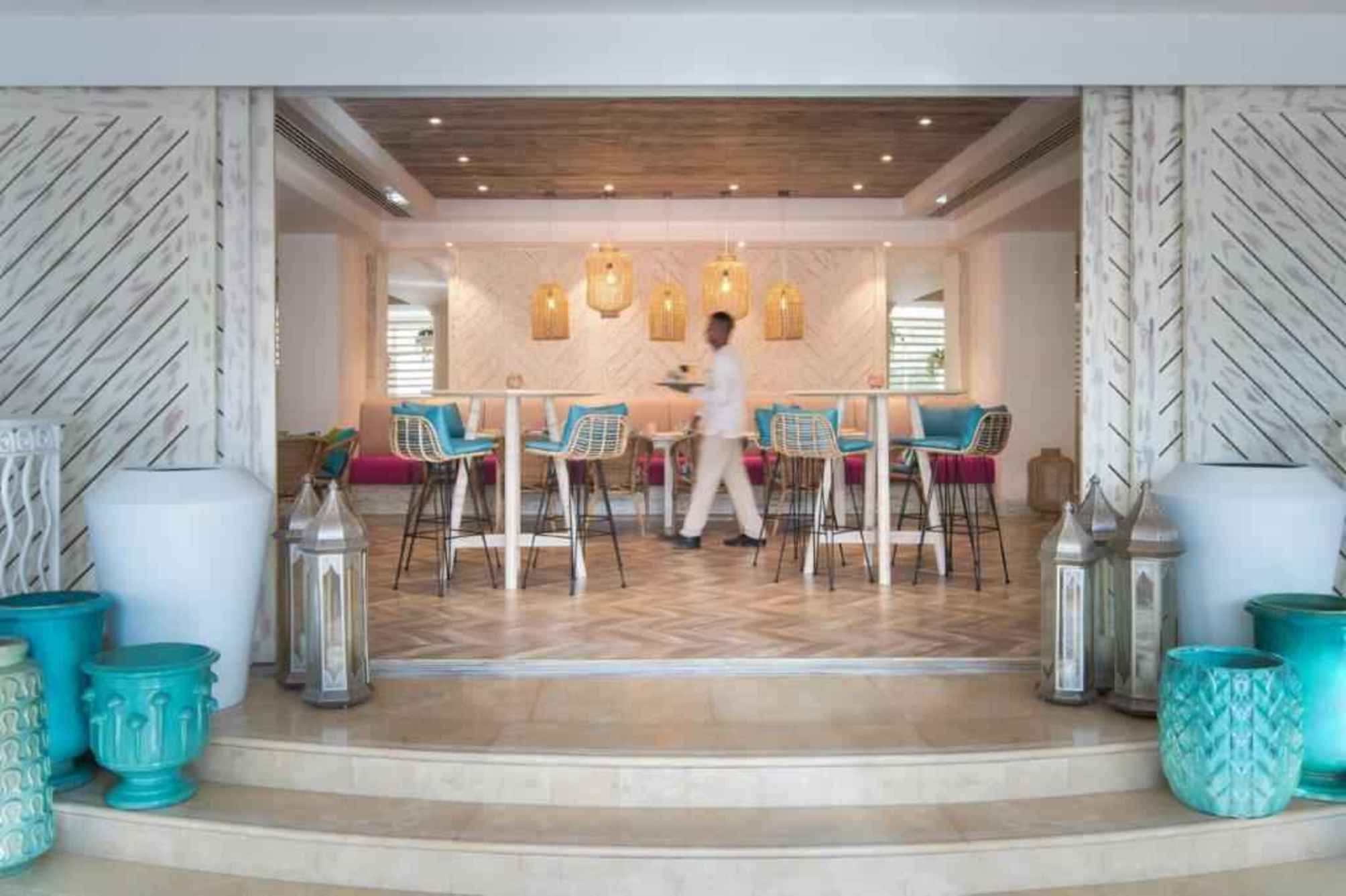 Millennium Lakeview Hotel 2