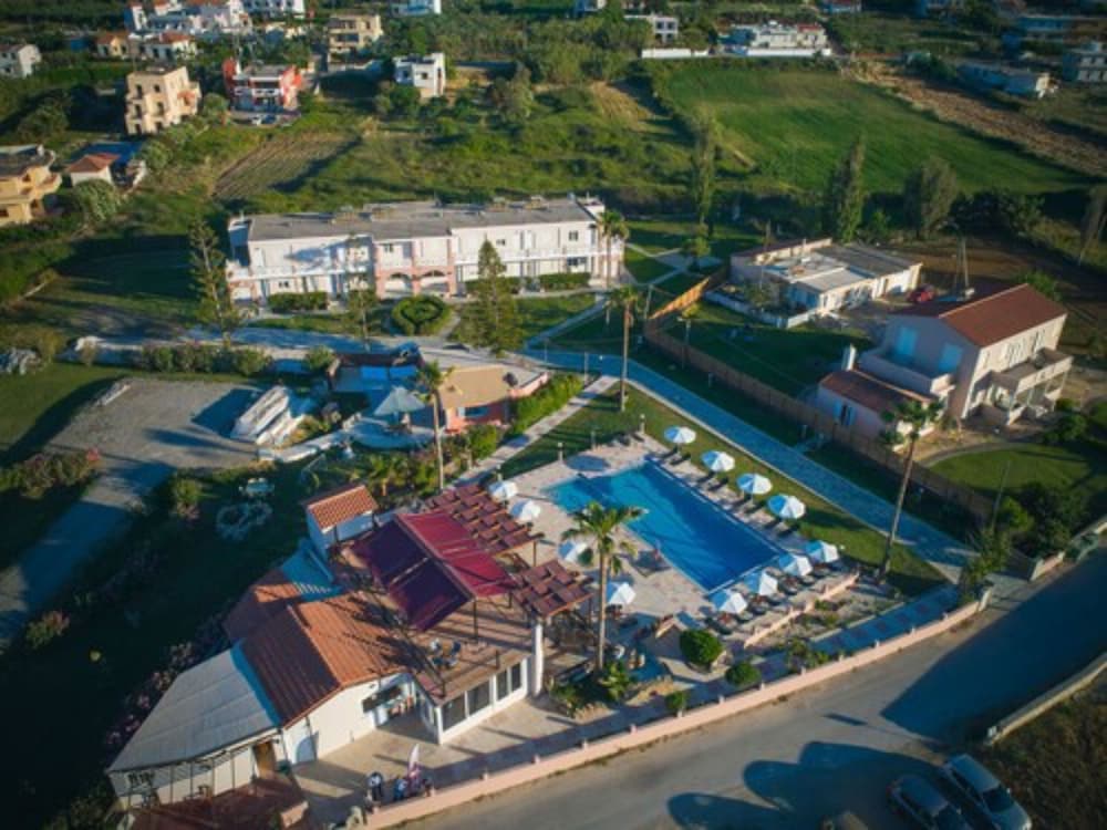 Toulouse - Platanias (Crete) - Odos Oneiron Tavronitis Bay - Platanias (Crete)