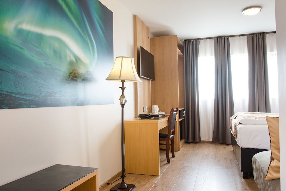 Paris - Keflavik - Hotel Jazz - By Keflavik Airport - Reykjavik - Iceland - Keflavik