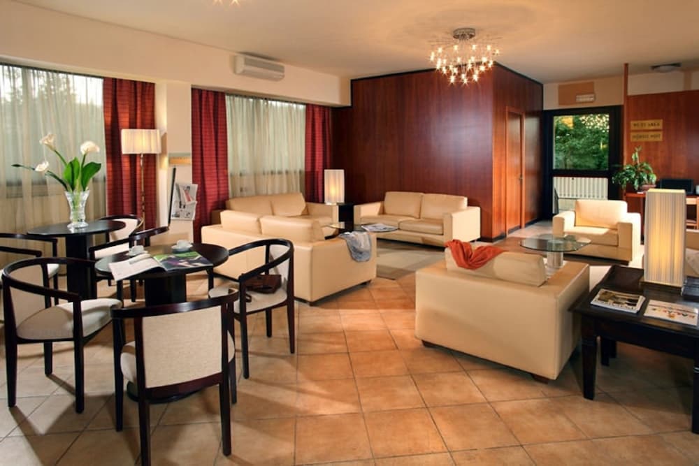 Paris - La Giustiniana - Hotel Cassia - La Giustiniana