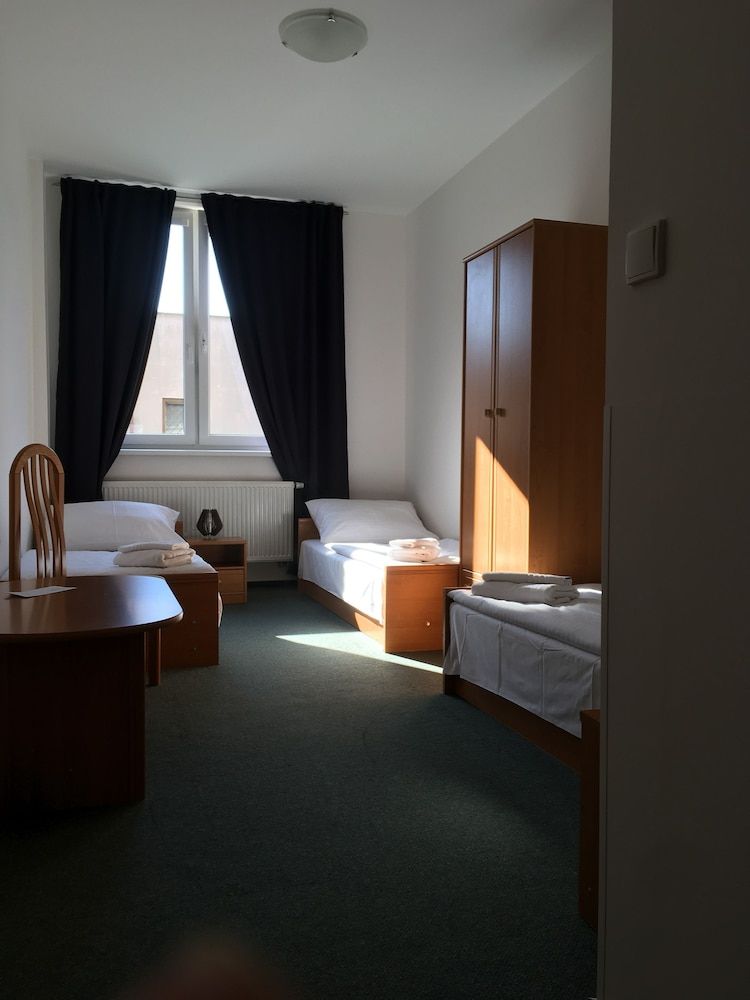 Bordeaux - Prague - Hotel Arko - Prague