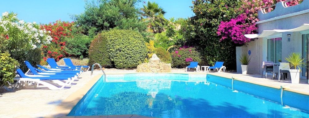 Lille - Le Lavandou - Les Jardins de Bormes, hôtel de charme et détente, espace bien-être avec sauna & jacuzzi - Le Lavandou
