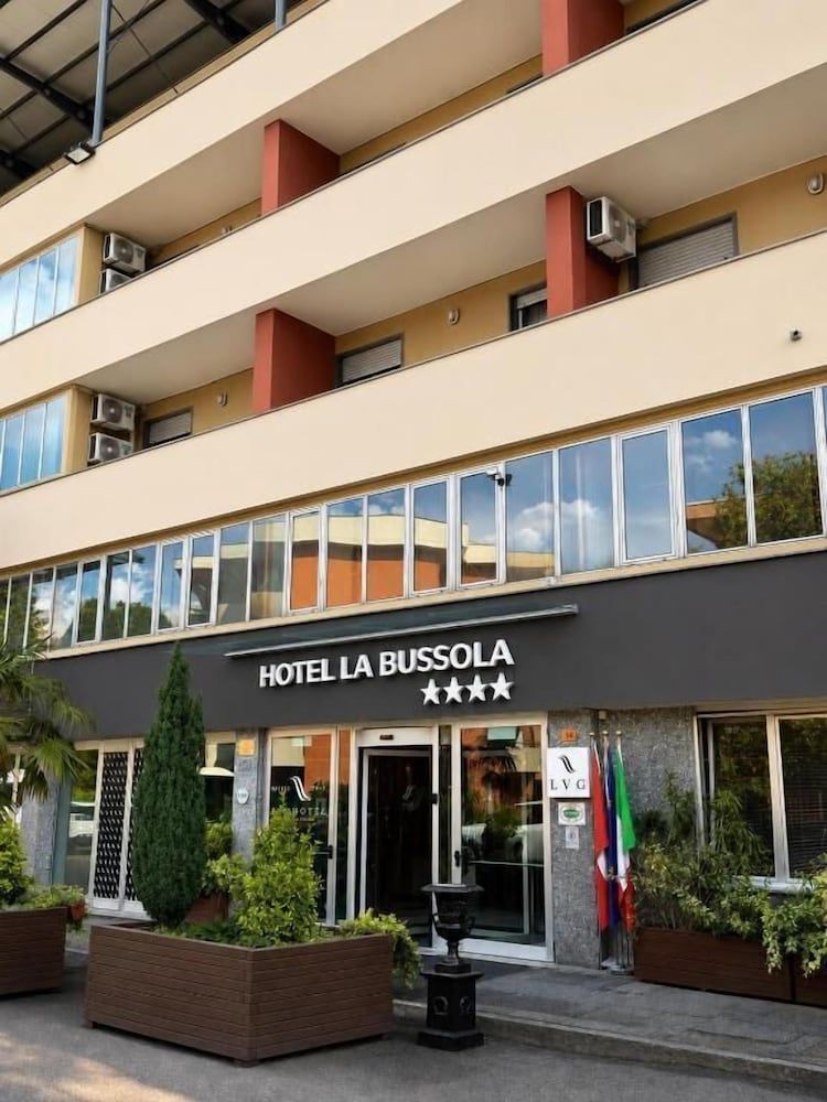 Paris - Région Piémont, Italie - LVG Hotel Collection - La Bussola - Région Piémont, Italie