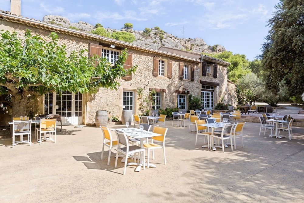 Lille - Salon-de-Provence - Best Western Domaine de Roquerousse - Salon-de-Provence