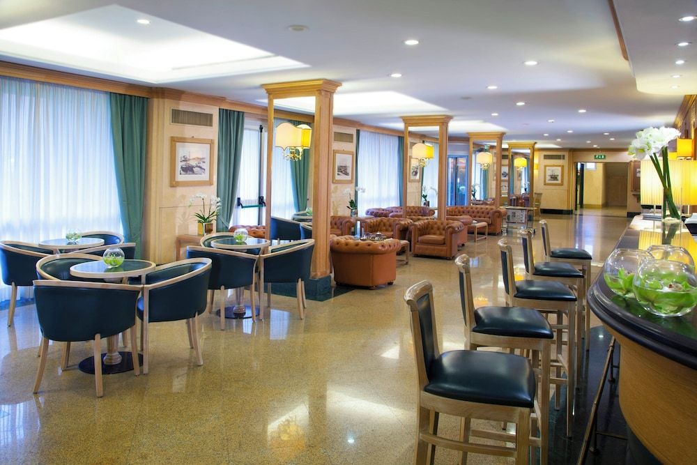 Paris - Prato - Starhotels Vespucci - Prato